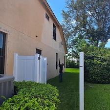 Pressure-washingPressure-Cleaning-a-residential-home-located-at-Boynton-Beach-FL-33472 6